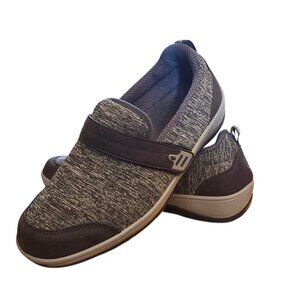 Orthofeet slip on adjustable shoe 8.5
